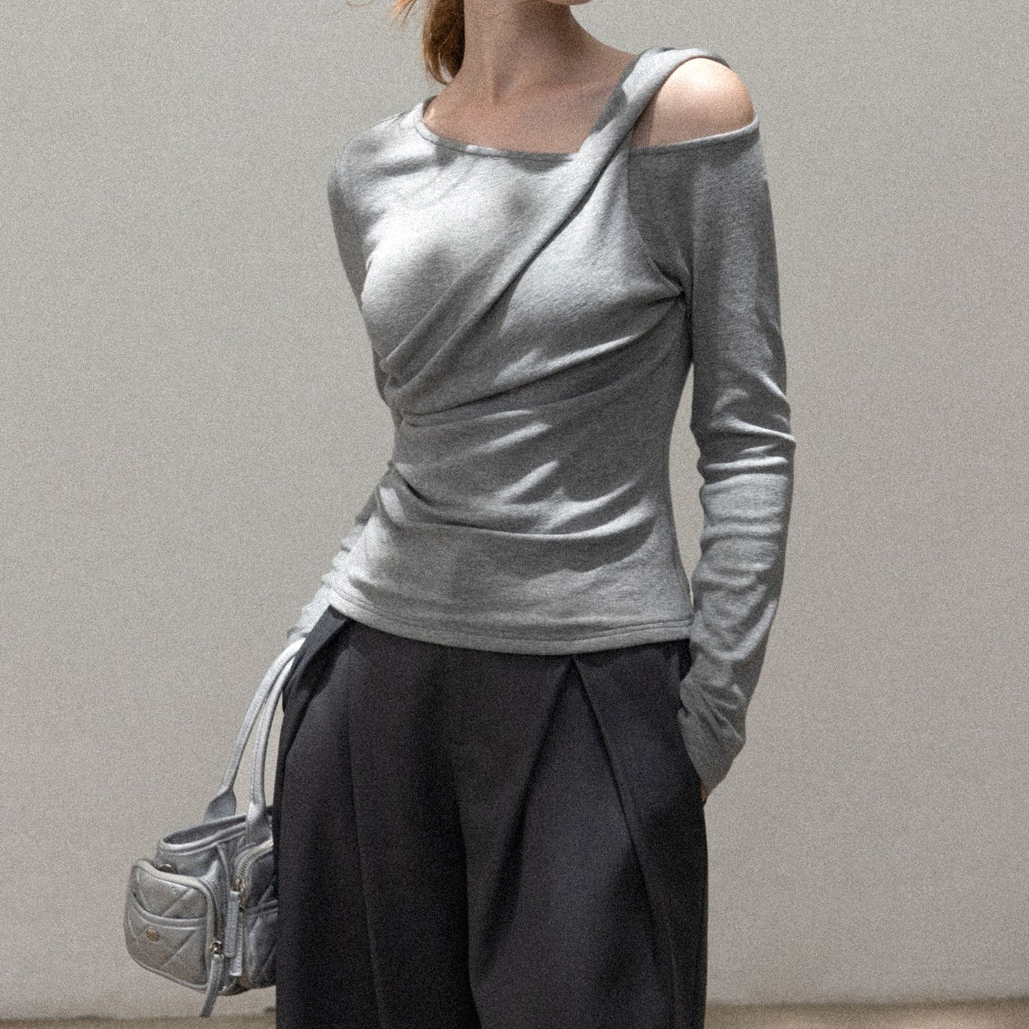 Korean Style Gray Off-Shoulder Long Sleeve T-Shirt Women Summer Design Slim Fit Top - Image 4