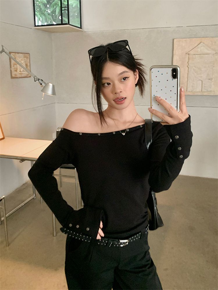 Women's Asymmetric Studded One-Shoulder Long-Sleeve T-Shirt - Image 3